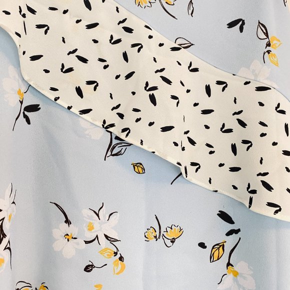 Cooper and Ella V-Neck Tank Top Ruffle Floral Blue Gold White M - Picture 3 of 6